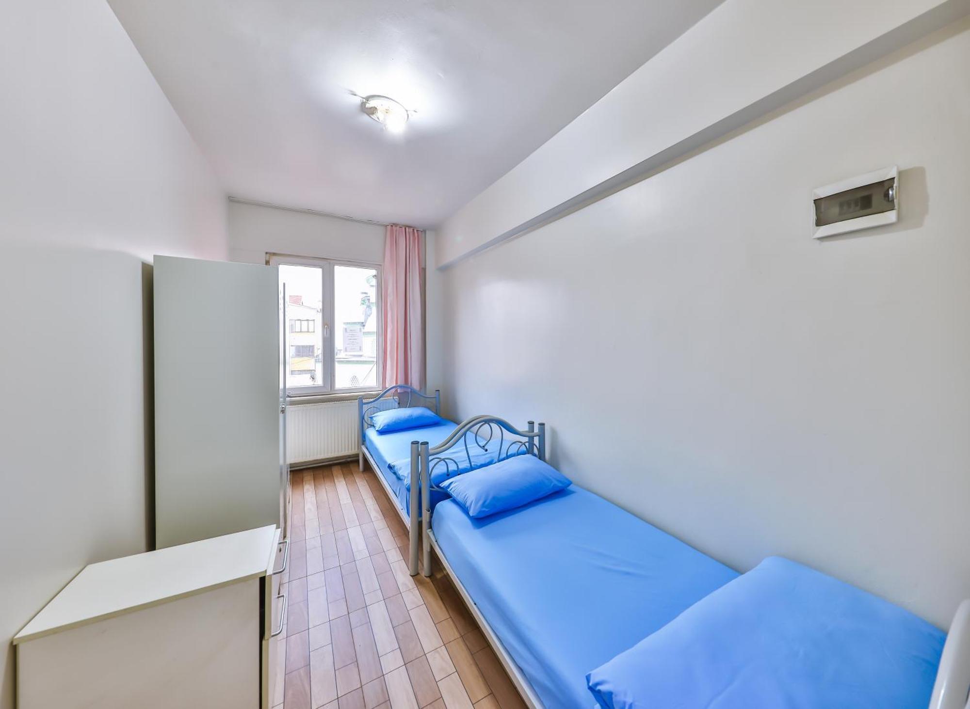 Goekce Pansiyon - Only Men Istanbul Bagian luar foto